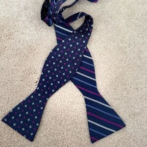 Black/Brown brand of Bowtie. Size 14.5-20. Can be worn on either side.